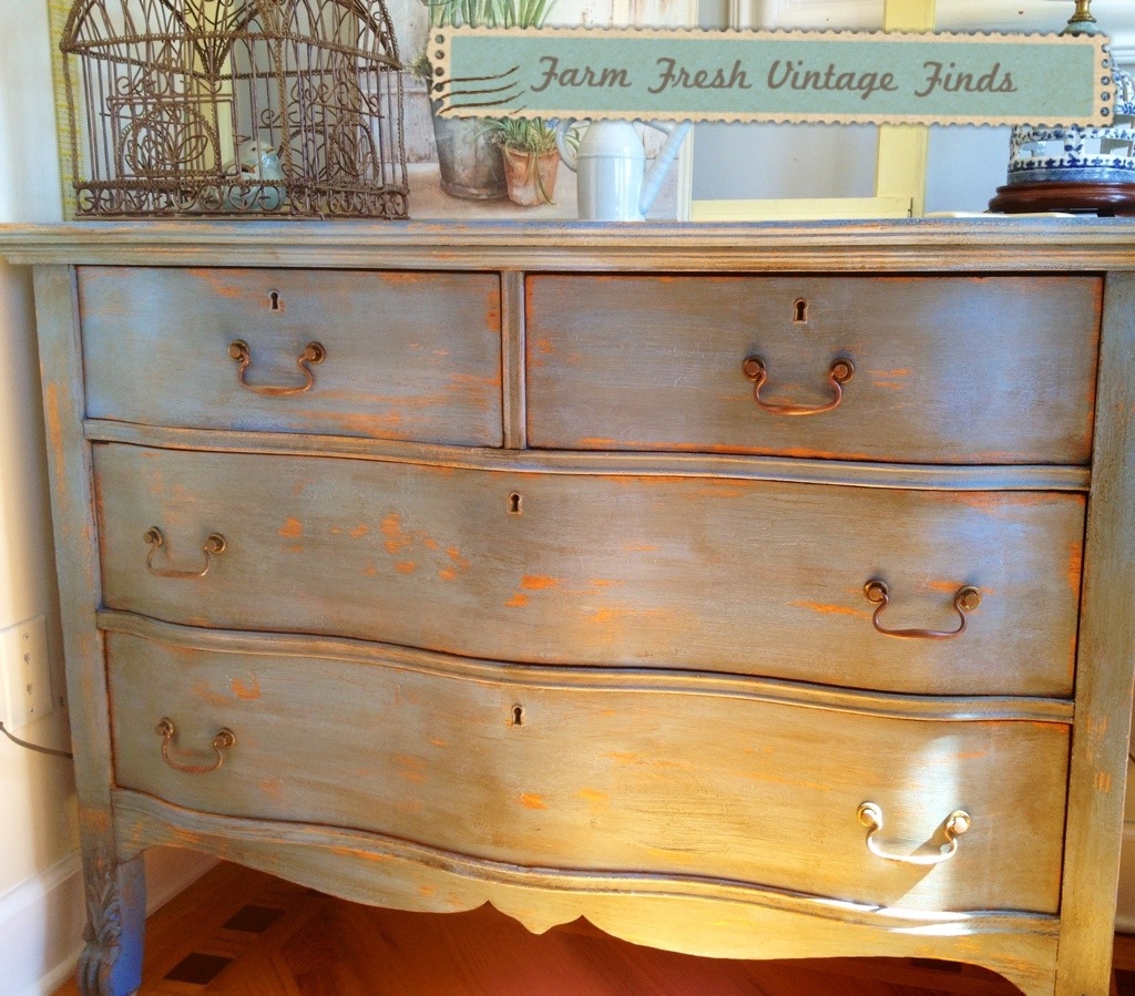 ~Antique Dresser Meets Annie Sloan Greek Blue~