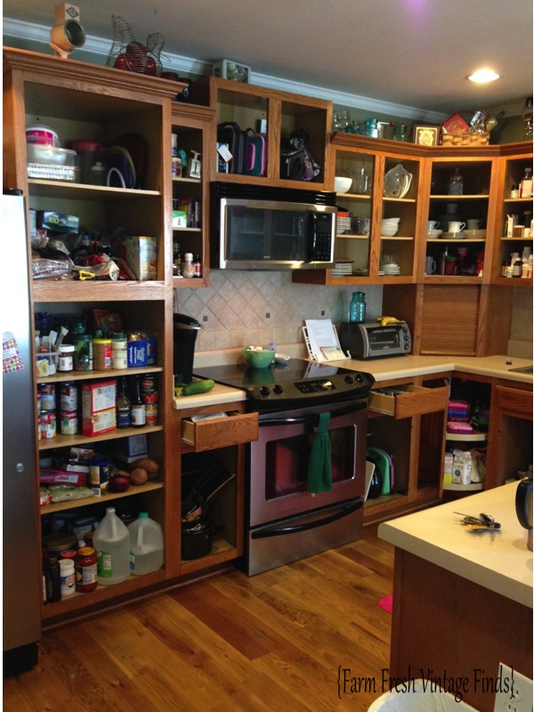 Old White Kitchen Before