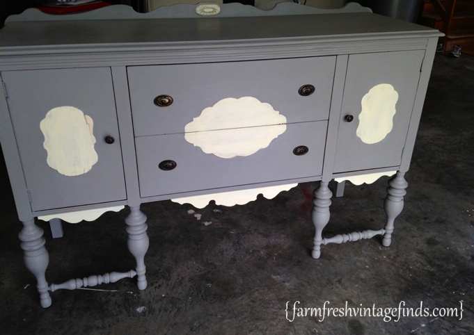 Annie Sloan French Linen Buffet FarmFreshVintageFinds.com 