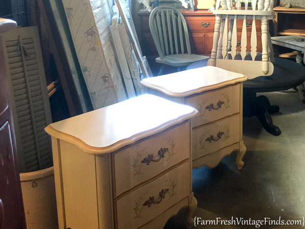 Layering Chalk Type Paint-30