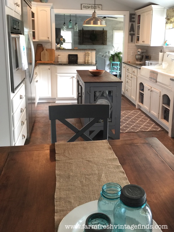 White Kitchen Cabinets