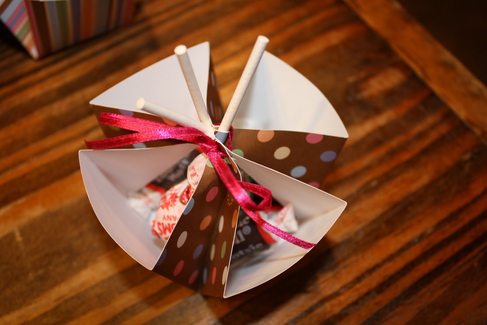 Simple Valentine's Day Paper Craft