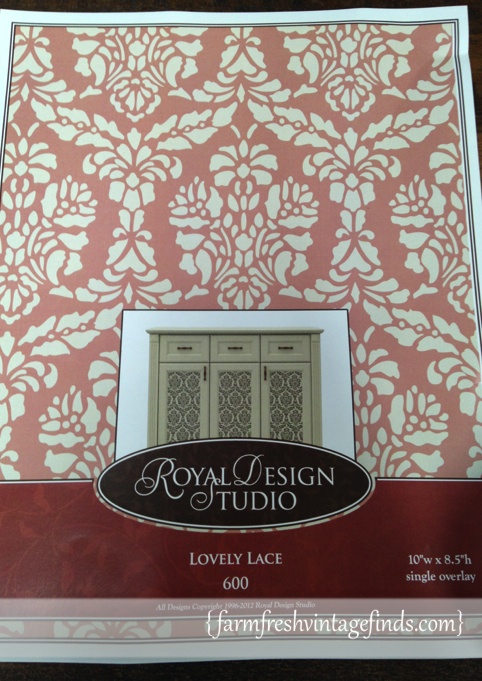 Royal Design Lovely Lace Stencil