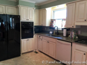 Kitchen Cabinet Refacing on a Budget