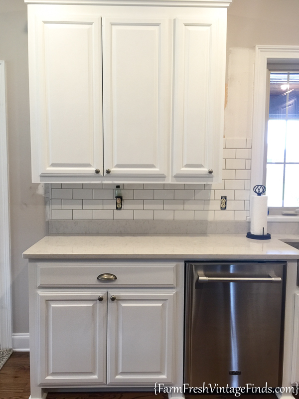 How to Achieve Flawless White Kitchen Cabinets